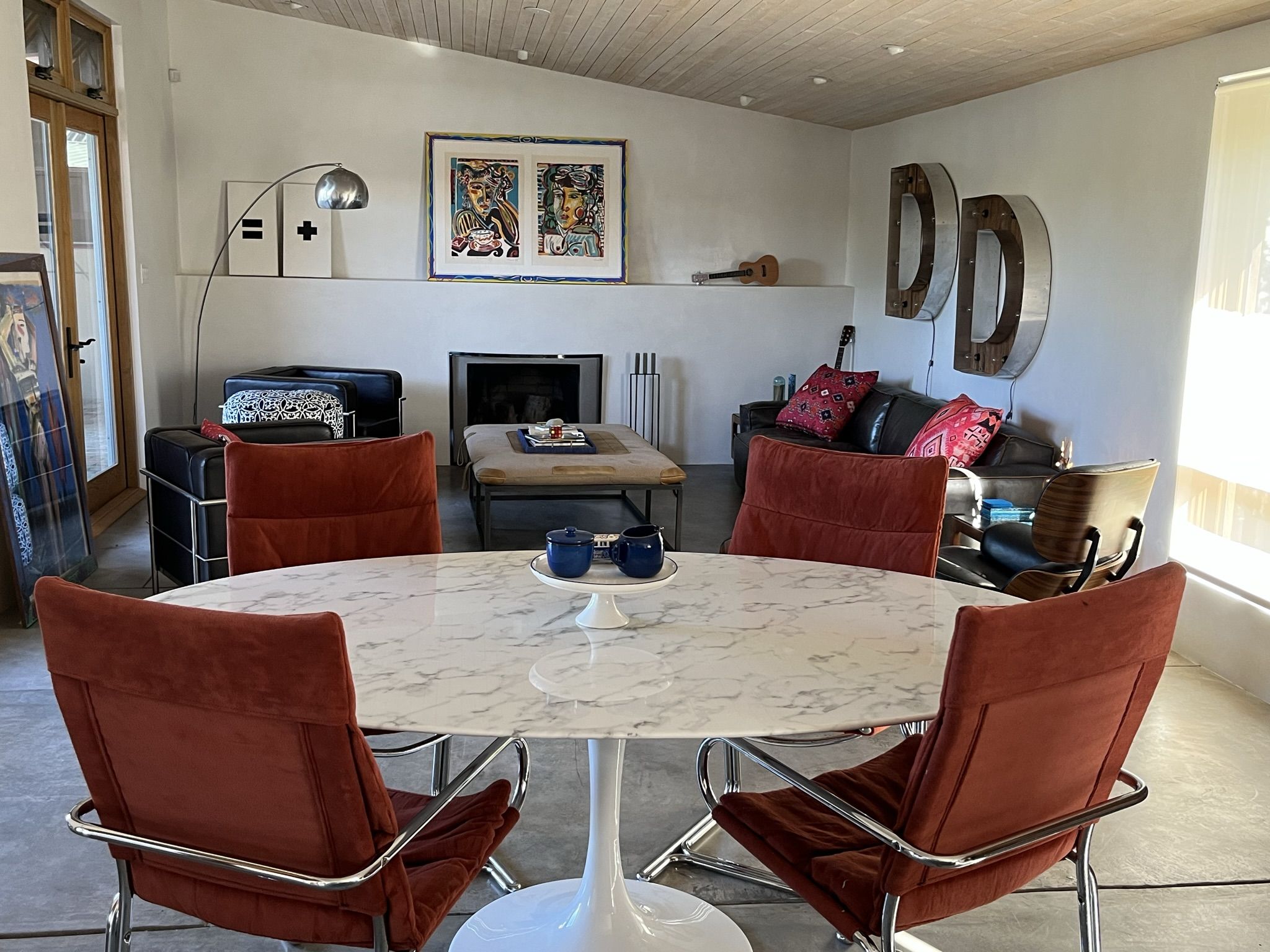 Marble Tulip Dining Table