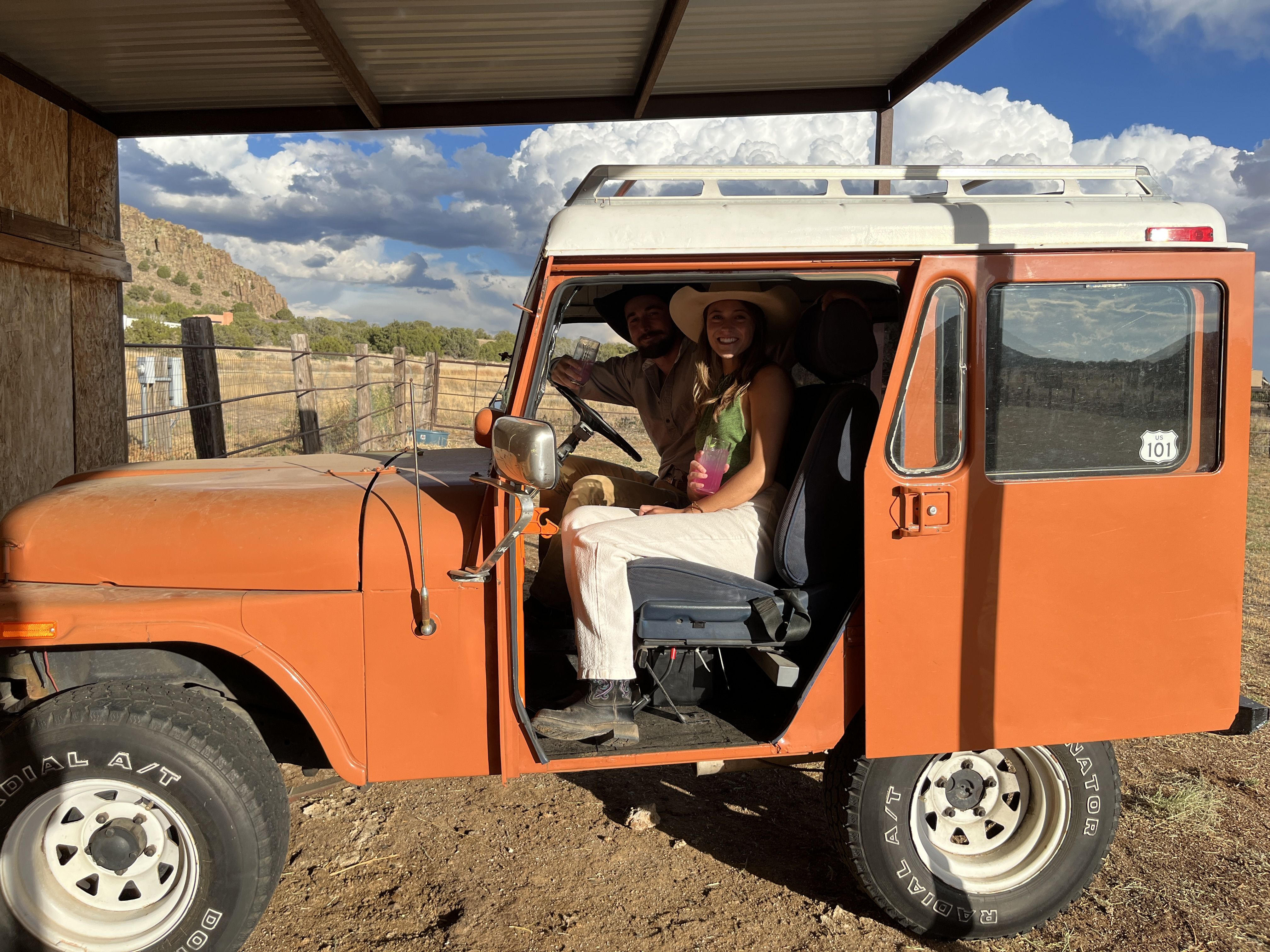 The Ranch Jeep/Vintage Mailtruck